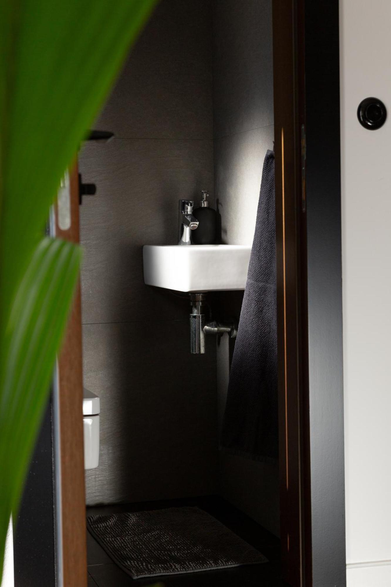 Evergreen - Old Town Spacious Stylish Apartment With Ac And One And A Half Bath, Baby & Kid- Friendly Pressburg Exterior foto